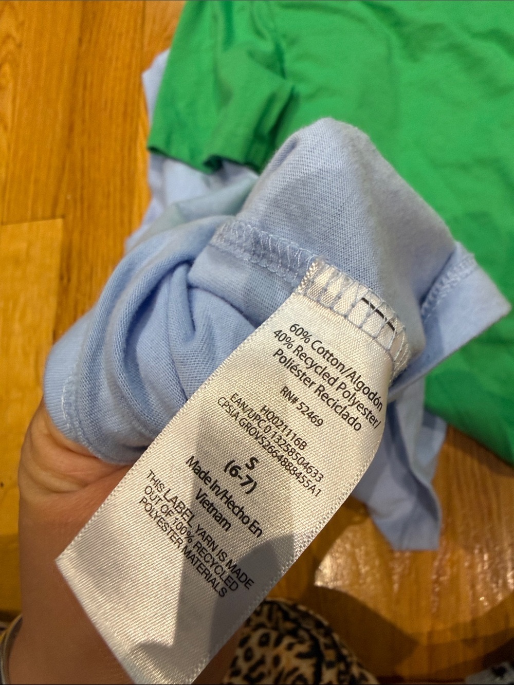 Boys holiday T-shirts size small (6-7) - Picture 6 of 8